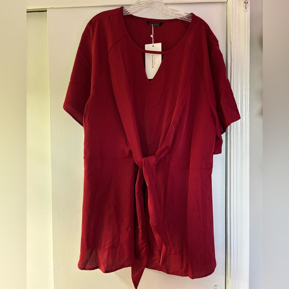 NWT Bloomchic Red Tie-Front V-Neck Blouse Size 22-24